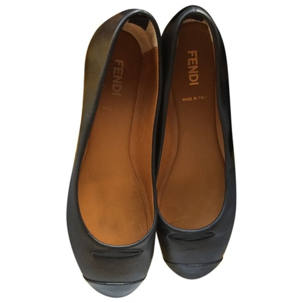 Fendi Black Leather Cap Toe Ballet Flat Size 37.5